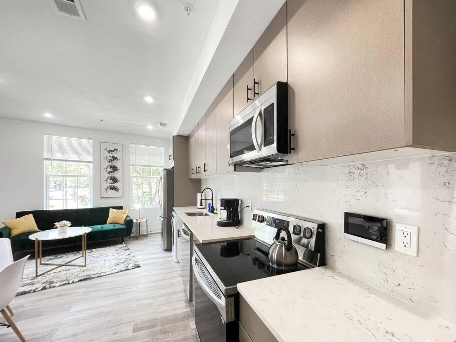 Classy Capitol Hill Apt, Steps From Dc Attraction Waszyngton Zewnętrze zdjęcie